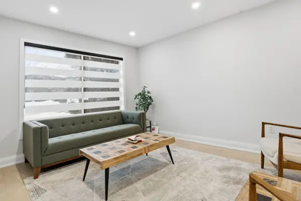 108 Greenshire DR, Hamilton, ON L9C 7G5