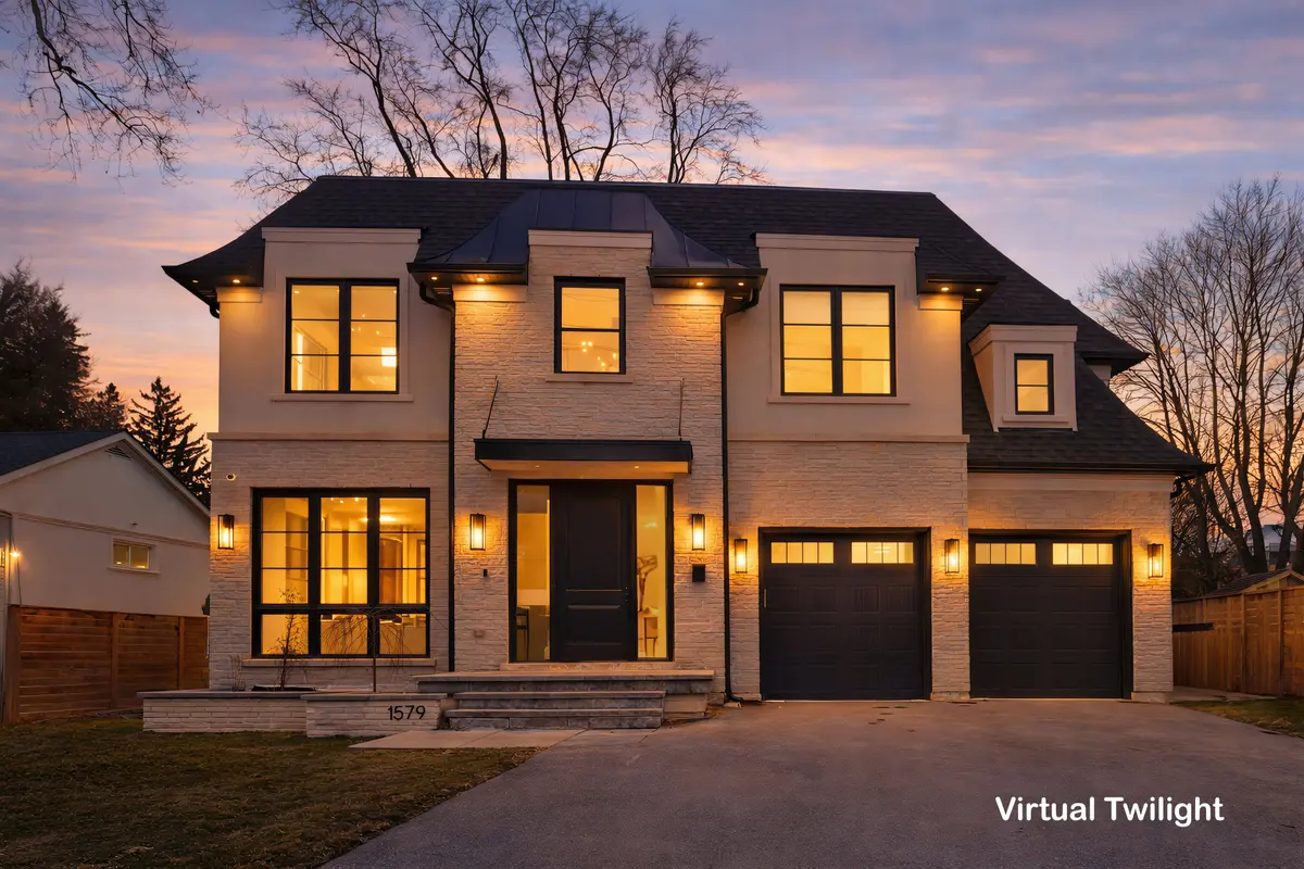 1579 Trotwood AVE, Mississauga, ON L5G 3Z8