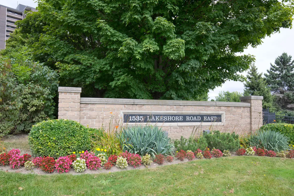 1535 Lakeshore RD E #1607, Mississauga, ON L5E 3E2