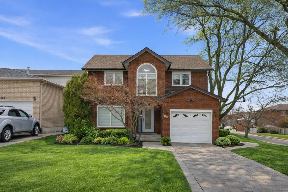 108 Greenshire DR, Hamilton, ON L9C 7G5