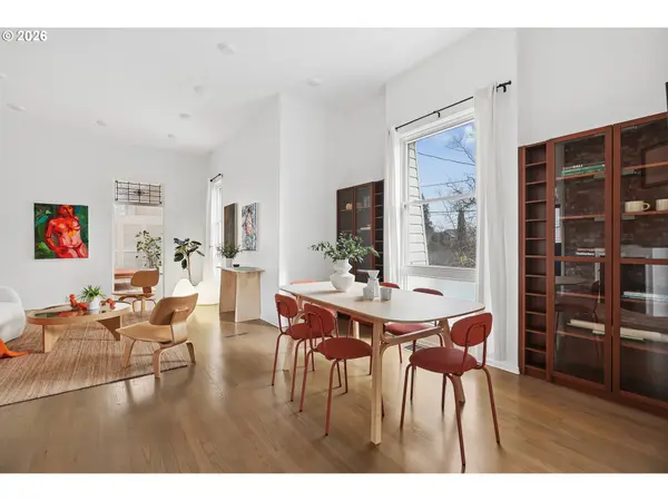 2203 N EMERSON ST, Portland, OR 97217