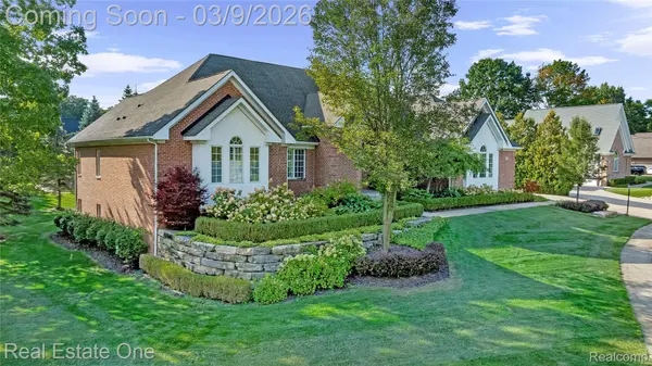 1937 Carsons CV, Commerce Charter Township, MI 48390