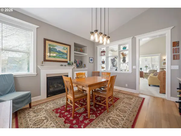 1915 HEITZMAN WAY, Eugene, OR 97402