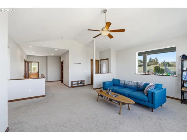 The Dalles, OR 97058,1704 OAKWOOD DR