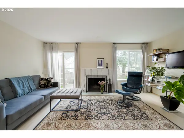 2040 TITAN TER, West Linn, OR 97068