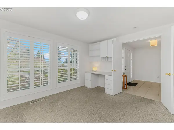 15802 SE 27TH CIR, Vancouver, WA 98683