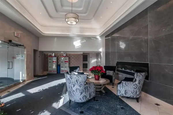 9017 Leslie ST #603, Richmond Hill, ON L4B 4R8