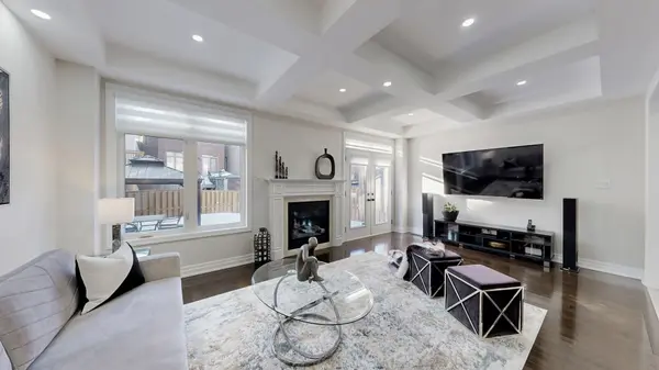 87 Robert Berry CRES, King, ON L7B 0M6