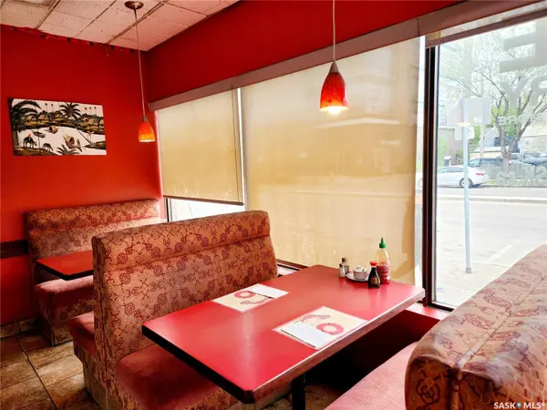 835 Broadway AVENUE #D & E, Saskatoon, SK S7N 1B5