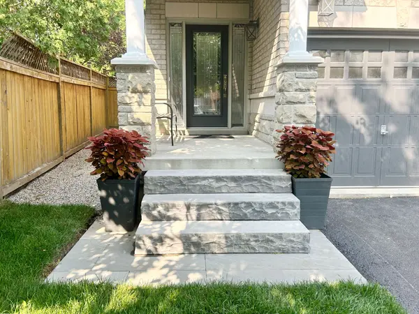 5515 Doctor Peddle CRES, Mississauga, ON L5M 0K6