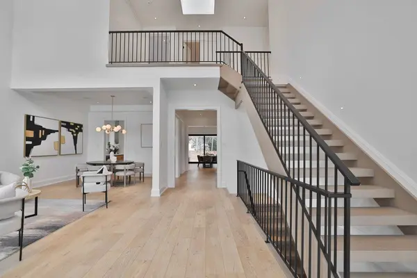 1579 Trotwood AVE, Mississauga, ON L5G 3Z8