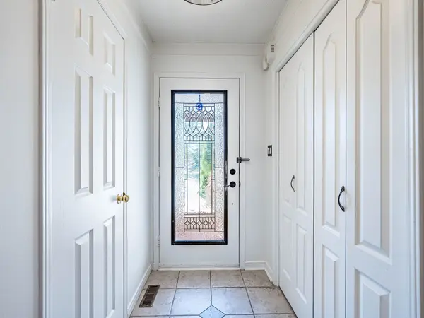 100 White Tail CRES, Brampton, ON L6Y 5B9