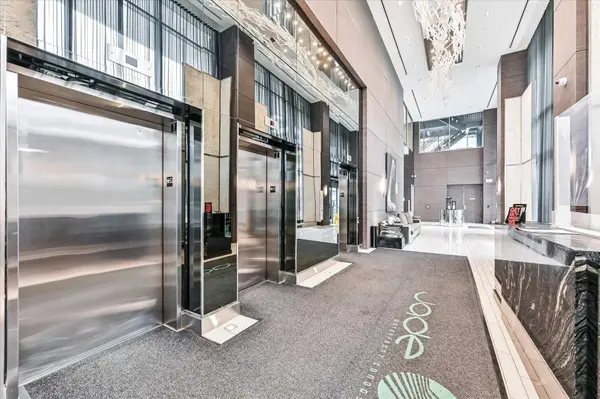 33 Shore Breeze DR #2408, Toronto W06, ON M8V 1A1