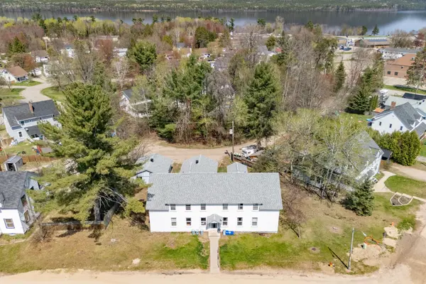 14 Huron ST, Deep River, ON K0J 1P0
