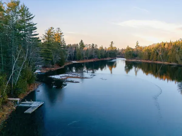 1077 Fairy Falls RD, Lake Of Bays, ON P0B 1A0