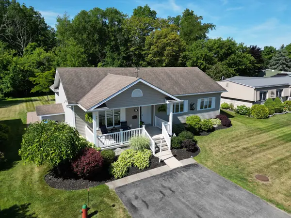 347 Shannon BLVD, South Huron, ON N0M 1T0