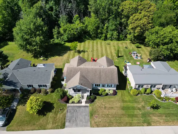 347 Shannon BLVD, South Huron, ON N0M 1T0