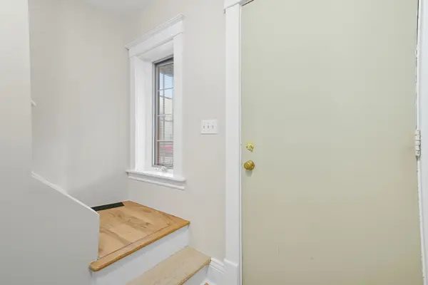 14 Bond ST, St. Catharines, ON L2R 4Z2