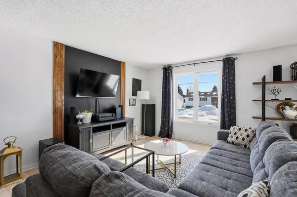 584 Holmes ST, North Dundas, ON K0C 2K0