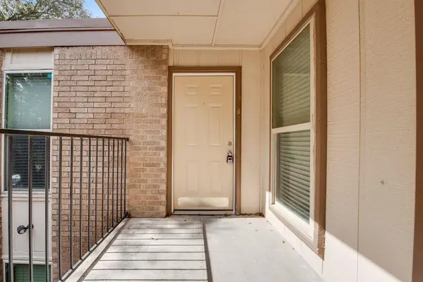3824 Cibolo Drive #122B, Fort Worth, TX 76133