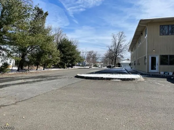 250 Stelton Rd, Piscataway Twp., NJ 08854