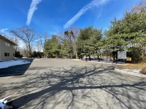 250 Stelton Rd, Piscataway Twp., NJ 08854