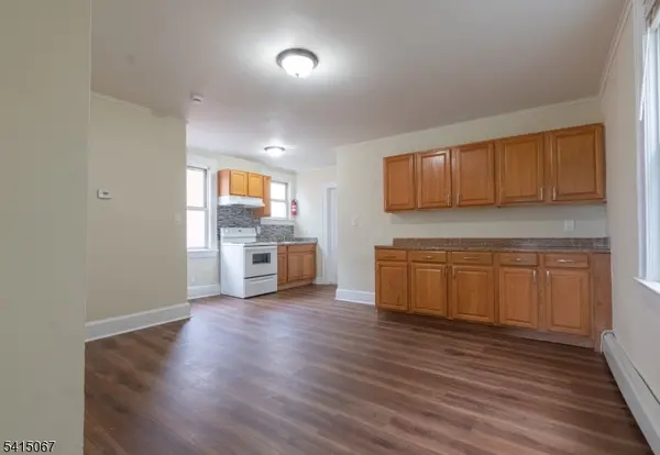 312 High St, Elizabeth City, NJ 07202