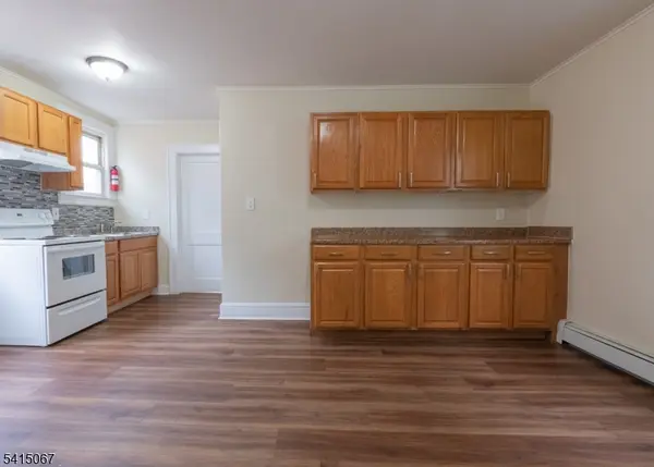 312 High St, Elizabeth City, NJ 07202