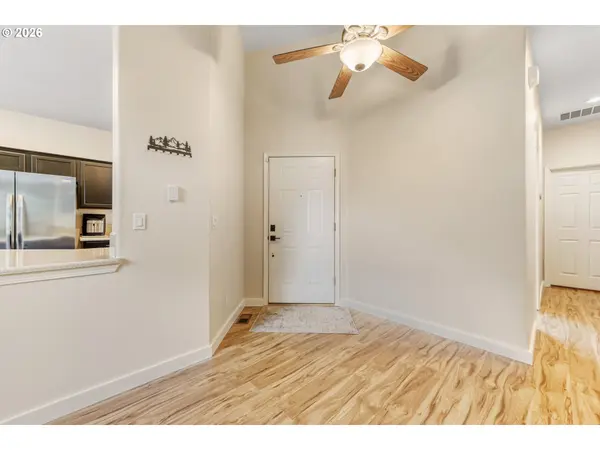 2433 NE Cafe WAY, Hillsboro, OR 97124