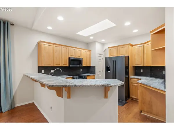 2136 NE 52ND AVE, Hillsboro, OR 97124