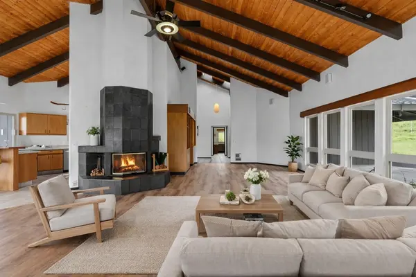 67-1018 KEAMUKU RD, Kamuela, HI 96743