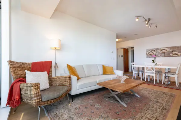 31 Bales AVE #1910, Toronto C14, ON M2N 7L6