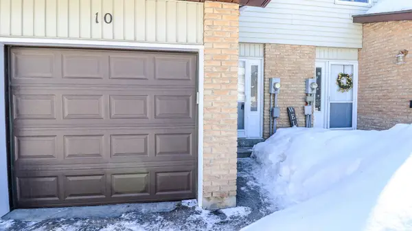 261 Rose ST #Unit #10, Barrie, ON L4M 2V3