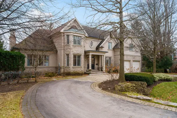 94 Shorewood PL, Oakville, ON L6K 3Y4