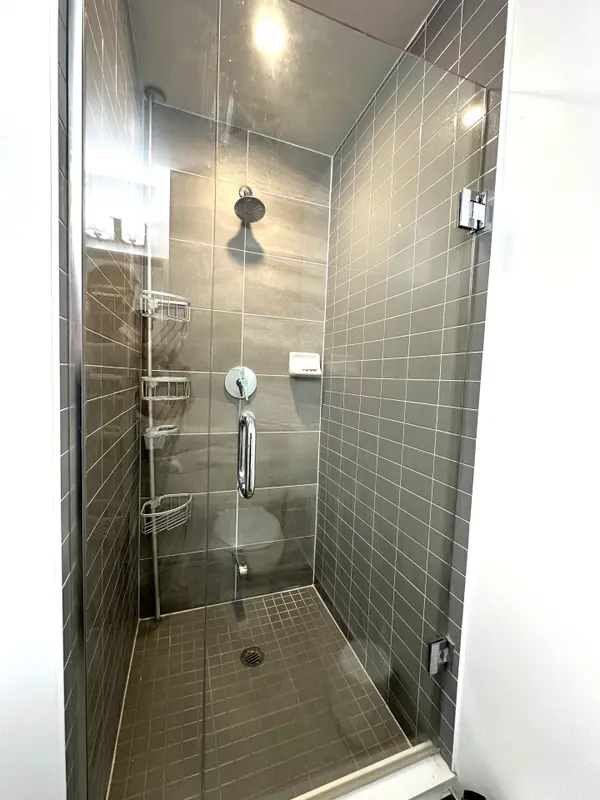 4699 Glen Erin DR #1509, Mississauga, ON L5M 2E5