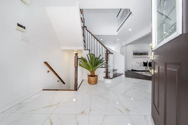 49 Cross Country BLVD, Caledon, ON L7E 2N6