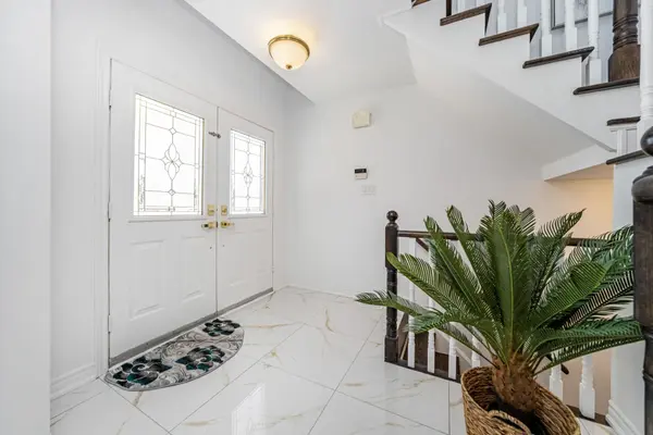 49 Cross Country BLVD, Caledon, ON L7E 2N6