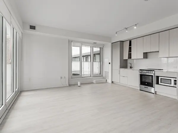 3883 Quartz RD #213, Mississauga, ON L5B 0M4