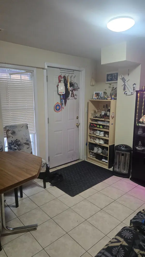 68 Pennyroyal CRES, Brampton, ON L6S 6J6