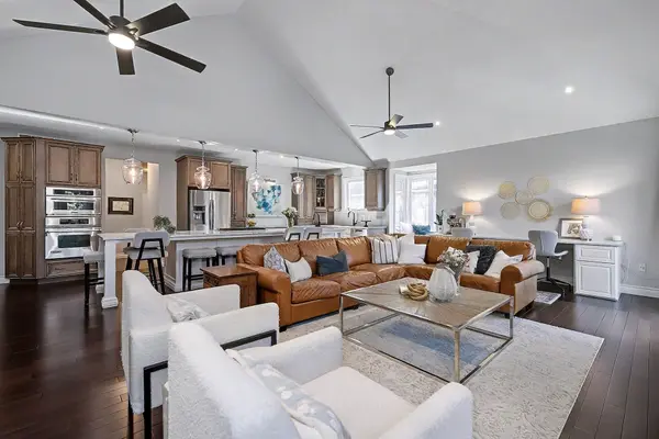 8 Zaduk PL, Guelph, ON N1G 0A7