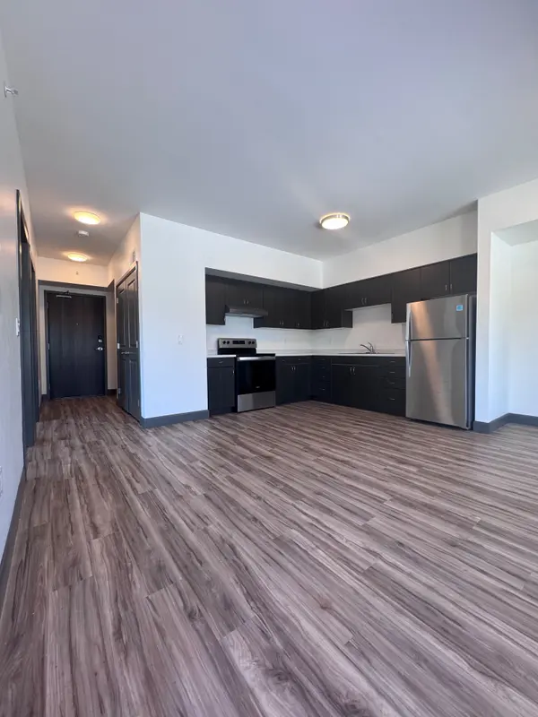 22645 ADELAIDE RD #310, Strathroy-caradoc, ON N0L 1W0