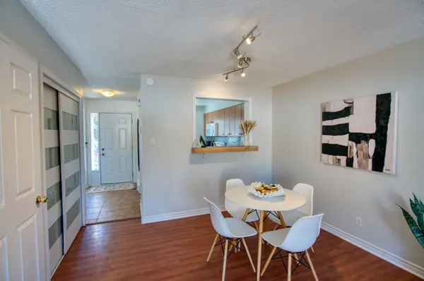 1302 Alness CT #15, Cyrville - Carson Grove - Pineview, ON K1B 5H2