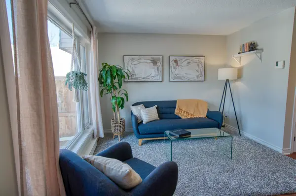 1302 Alness CT #15, Cyrville - Carson Grove - Pineview, ON K1B 5H2