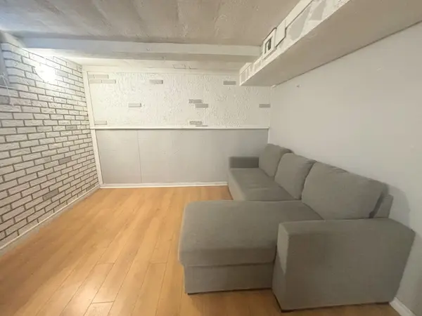 381 Fleet ST #lower, Welland, ON L3B 4X4