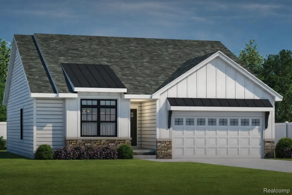 5152 Sandalwood CIR, Grand Blanc, MI 48439