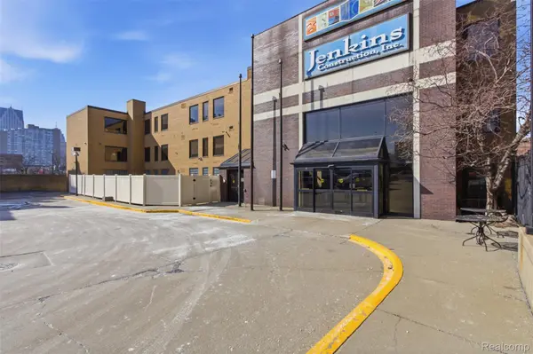 985 E Jefferson #100, Detroit, MI 48207