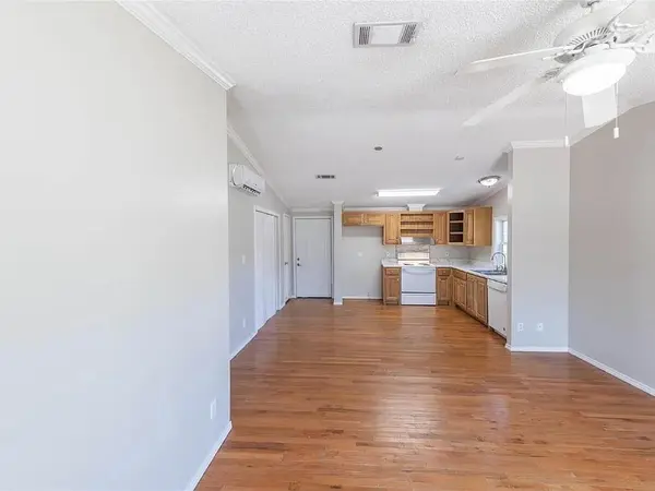 121 Windy Creek, Springtown, TX 76082