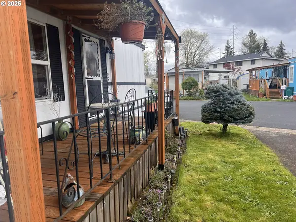 Portland, OR 97233,522 SE 199TH AVE