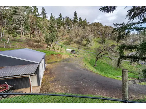 Roseburg, OR 97471,540 GARDEN GROVE DR