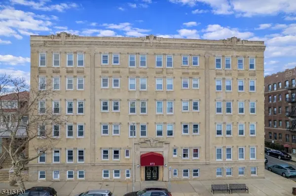 875 Blvd E #35, Weehawken Twp., NJ 07086